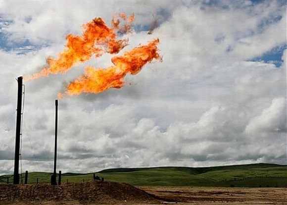 Республиканские нефтепроизводители выполнили норматив по использованию ПНГ