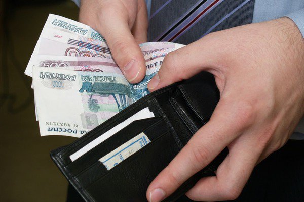 Средняя зарплата в Казани снизилась