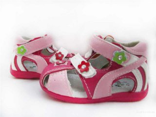 Грамотный выбор поставщиков детской обуви оптом — основа успешного бизнеса