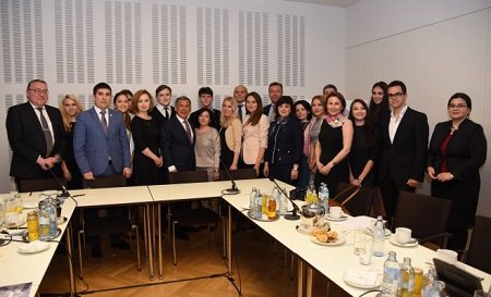 В Австрии Президент РТ пообщался с татарской общиной