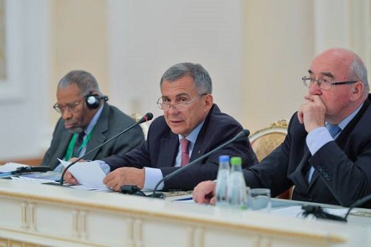 Татарстан готов поделиться своим опытом борьбы с коррупционными проявлениями — Минниханов