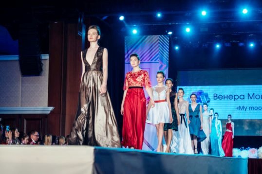30 дизайнеров представили свою одежду на Международной Неделе моды в Казани