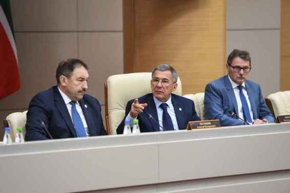 В Доме Правительства РТ обсудили ход выполнения стратегии 