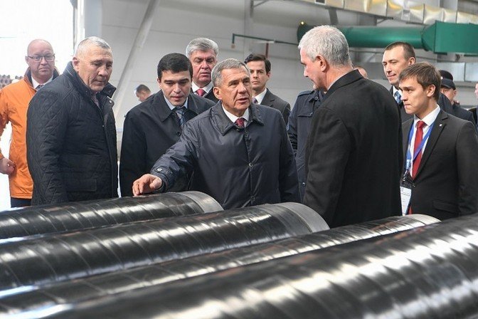 Р. Минниханов посетил Изоляционный трубный завод в Челнах