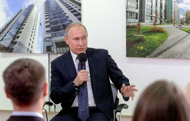 В. Путин провел сессию по нацпроекту 