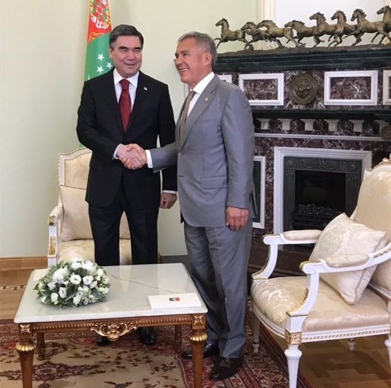 Президент Татарстана предложил президенту Туркменистана определить представителя в группе стратегического видения 