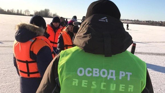 В Зеленодольском районе массово штрафовали вышедших на лед любителей рыбалки
