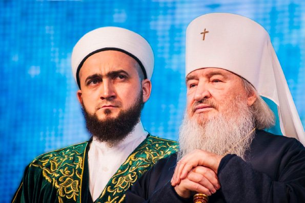 Глава Татарстанской митрополии и муфтий Татарстана обратились к гражданам в связи с распространением коронавирусной инфекции