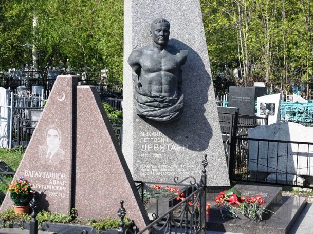 В Казани появилась новая экскурсия «Некрополи Арского кладбища»