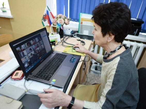 Казанские школьники и учителя смогут пройти онлайн-курсы по IT-направлениям