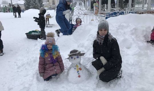 В Чистополе слепили креативных снеговиков