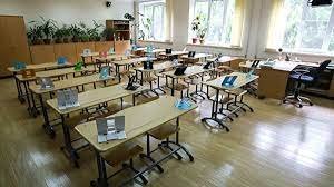 63% школ Казани работают с перегрузом