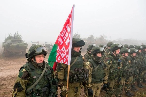 Белорусские военнослужащие отправились в Россию на учения 