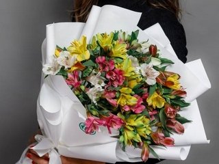 Почему доставку цветов в Санкт-Петербурге доверяют компании АртФлора